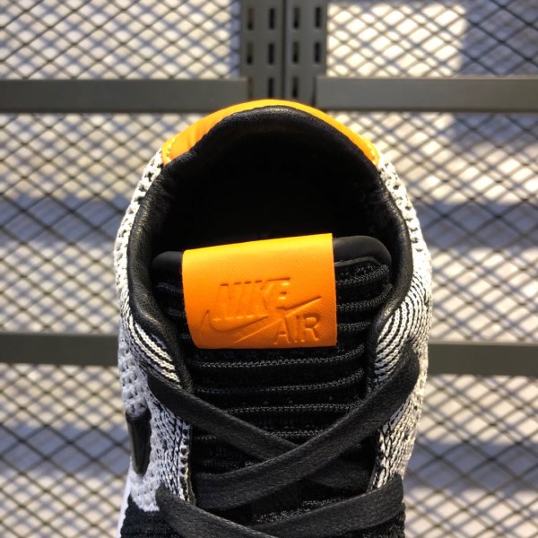 jyx4bksr-3570.jpg